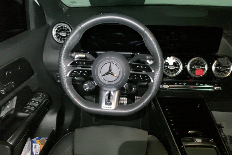Used Mercedes-Benz GLA AMG 2024 AMG GLA 35 4MATIC Steering Wheel