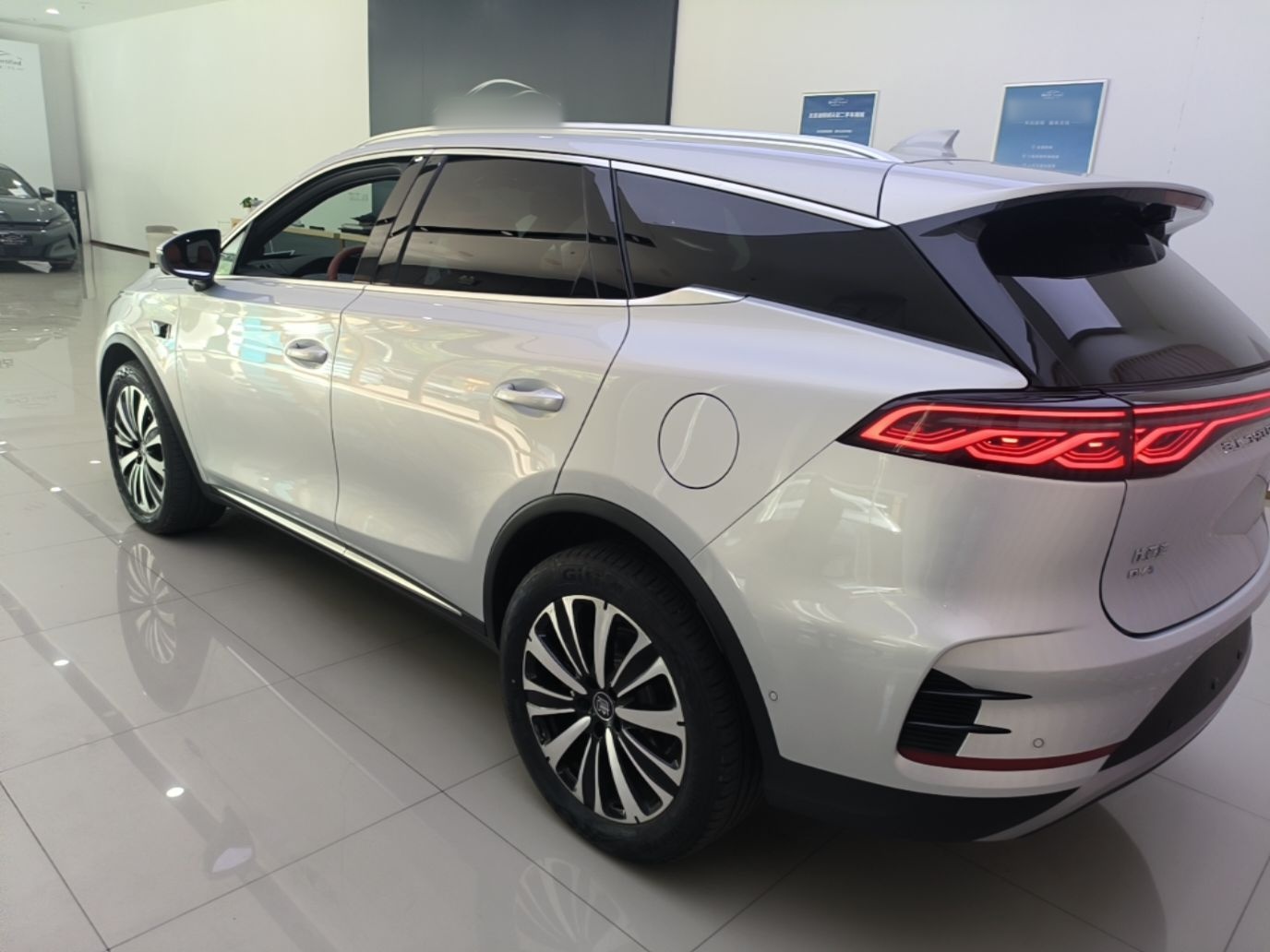 BYD Tang New Energy 2025 Model Smart Drive Version DM-i 175KM Prestige Version — снимка 4