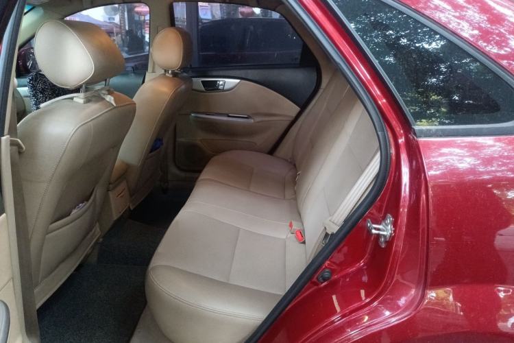 Used Buick Excelle 2013 1.5L Manual Classic Model
