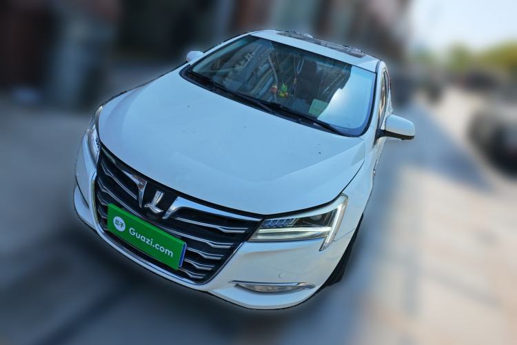 Used Luxgen 5 2015 1.8T Automatic ZhiZun Model

