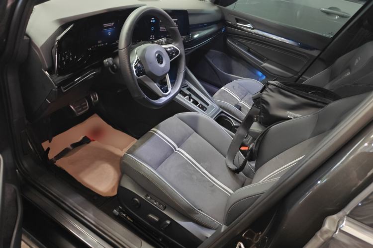 Used Volkswagen Golf 2023 Facelift 280TSI DSG R-Line Lite Left Front Seat