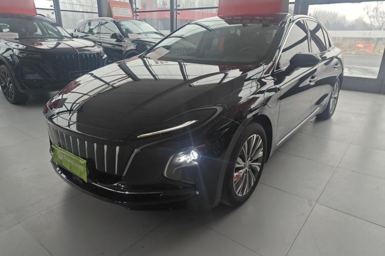 Used Hongqi E-QM5 2022 431 km Charge & Enjoy Edition
