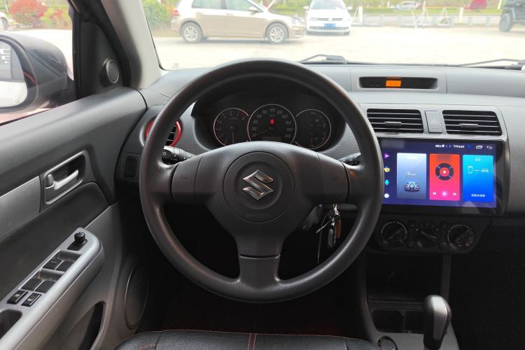 Used Suzuki Swift 2016 1.5L Automatic Fashionable Coolplay Edition
