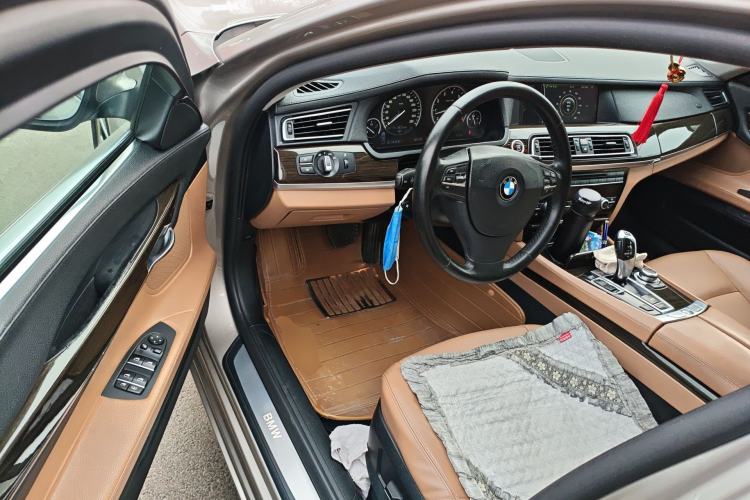 Used BMW 7 Series 2011 730Li Elegant Model
