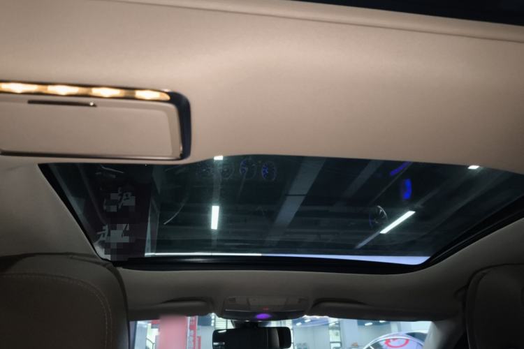 Used Mercedes-Benz E-Class New Energy 2022 Restyled E 350 e L Plug-in Hybrid Sports Sedan Headliner