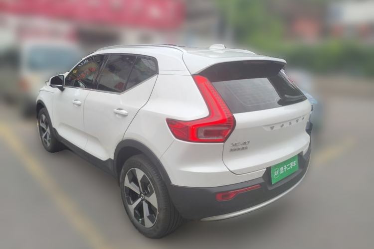 Used Volvo XC40 2024 B4 4x4 Smart Luxury Edition
