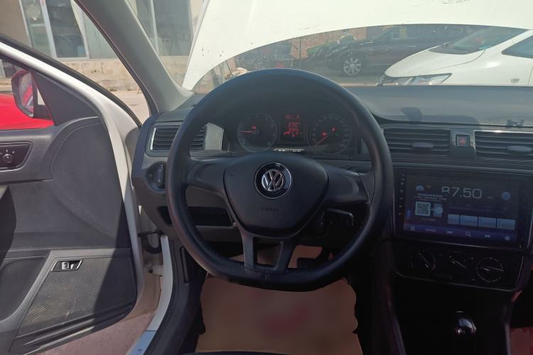 Used Volkswagen Santana 2018 1.5L Automatic Fashion Edition Steering Wheel