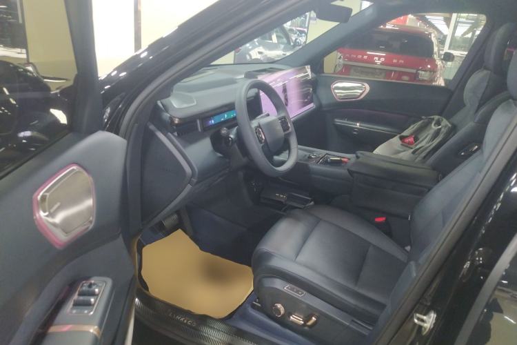 Used Lynk & Co 900 2025 1.5T Ultra
