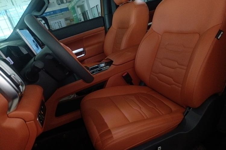 Used Dongfeng Zhengzhou Nissan Z9 2025 GT 2.3T Automatic Diesel 4x4 Smart Edition Left Front Seat