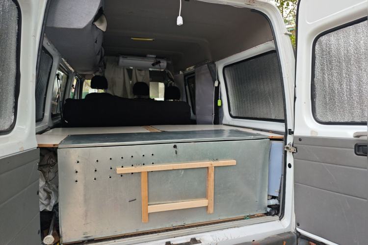 Used JMC Transit 2017 2.8T Commercial Version Short Wheelbase Mid-Roof 6/7/8-Seater JX493 Trunk