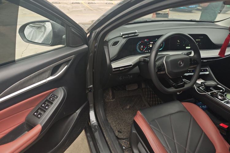 Used CHANGAN Eado 2023 Changan Edition PLUS Blue Whale NE 1.4T GDI DCT Prestige Version Driver Seat