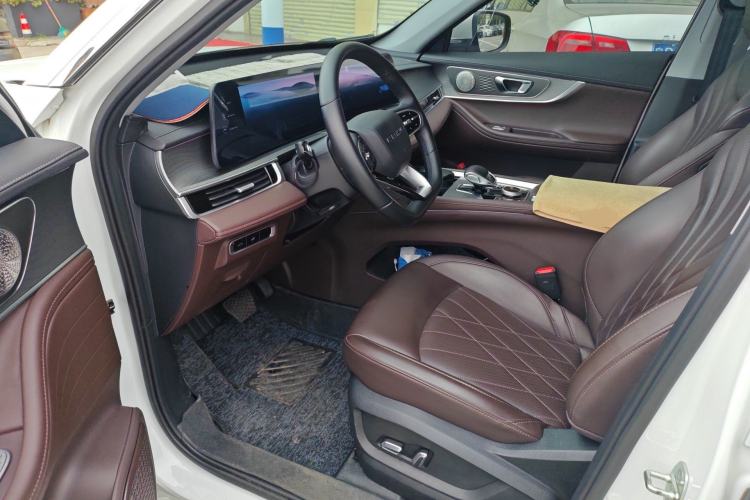 Used Chery Tiggo 8 PLUS 2024 Champion Edition 390TGDI DCT Bold Version 7-Seater