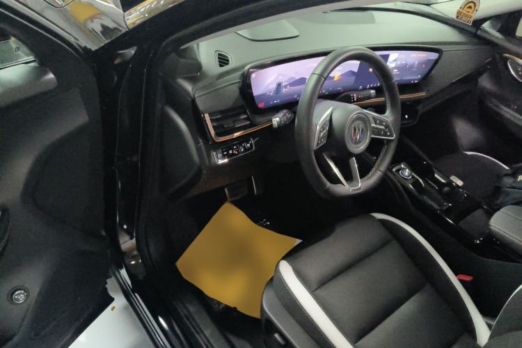 Used Buick Envision 2024 Encore S 25T Ignite Black Style Edition Driver Seat