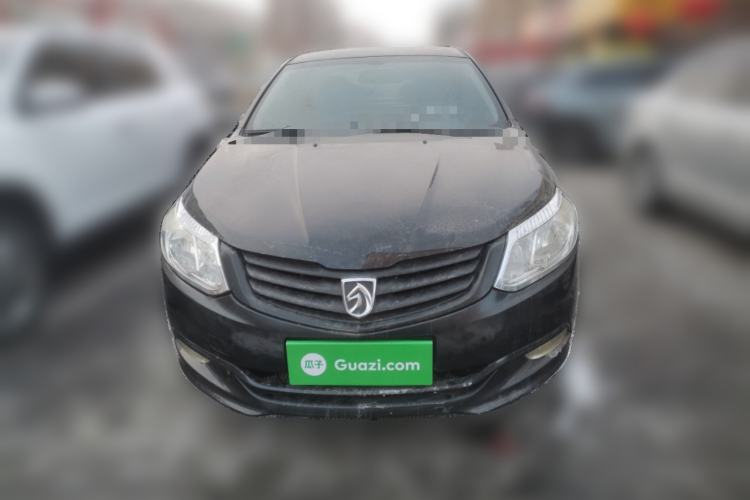Used Baojun 630 2013 1.5L manual standard version