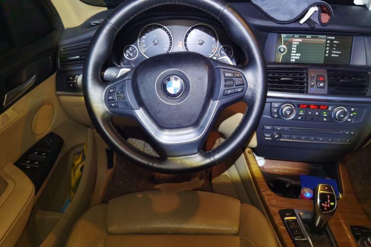 Used BMW X3 2011 xDrive35i Luxury Model