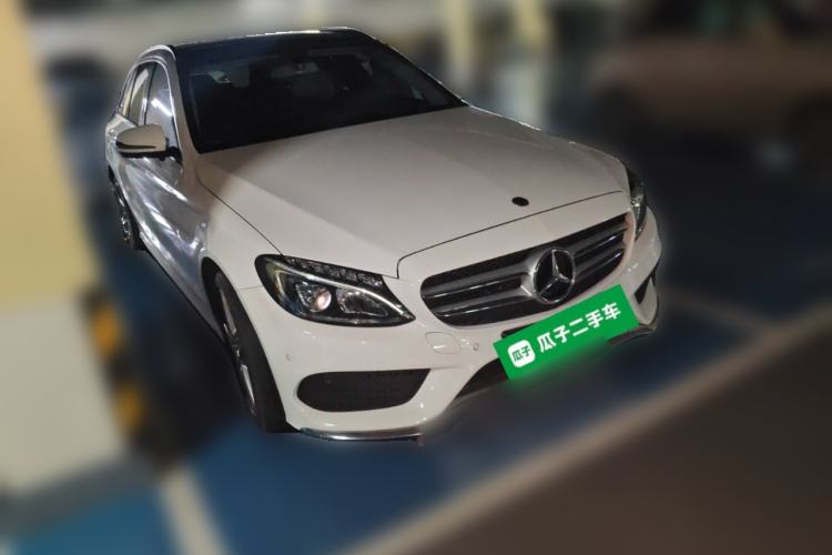 Used Mercedes-Benz C-Class 2017 Facelift C 200 Station Wagon Front Right 45 Deg