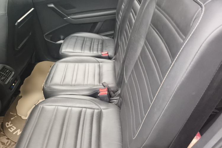 Used Volkswagen Touran 2016 Volkswagen Touran L 280TSI DSG Luxury Edition Left Rear Seat