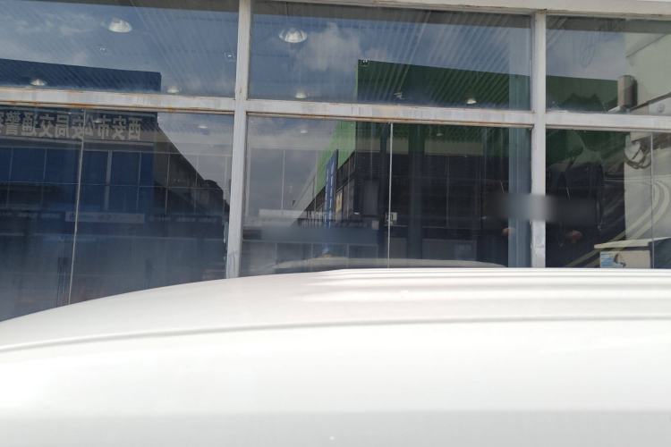 Used SAIC MAXUS Dana V1 2025 V1 Short Wheelbase Low-Roof Multi-Function Version (42 kWh)