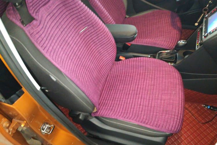 Used Volkswagen Polo 2014 1.6L Cross Polo Automatic Right Front Seat
