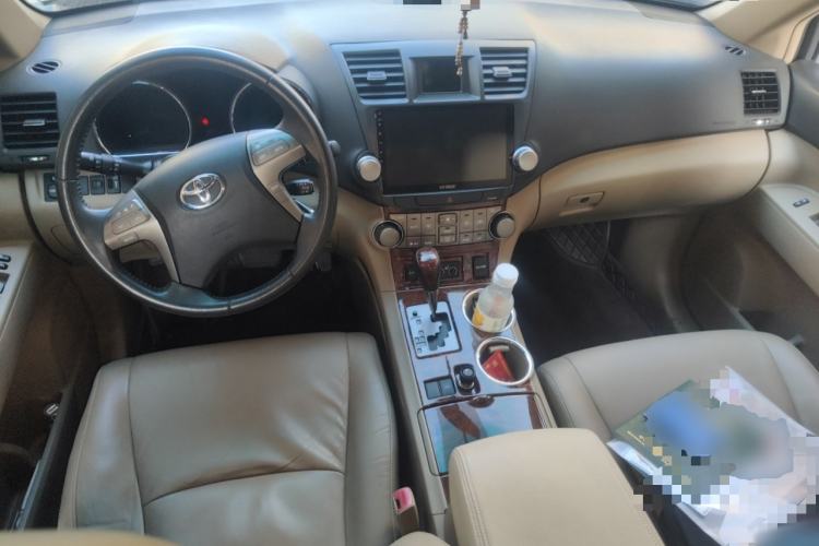 Used Toyota Highlander 2009 2.7L Two-Wheel Drive 7-Seater Luxury Edition
