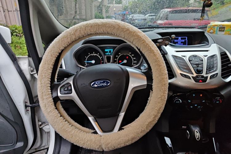 Used Ford EcoSport 2013 1.5L Automatic Prestige Model Steering Wheel