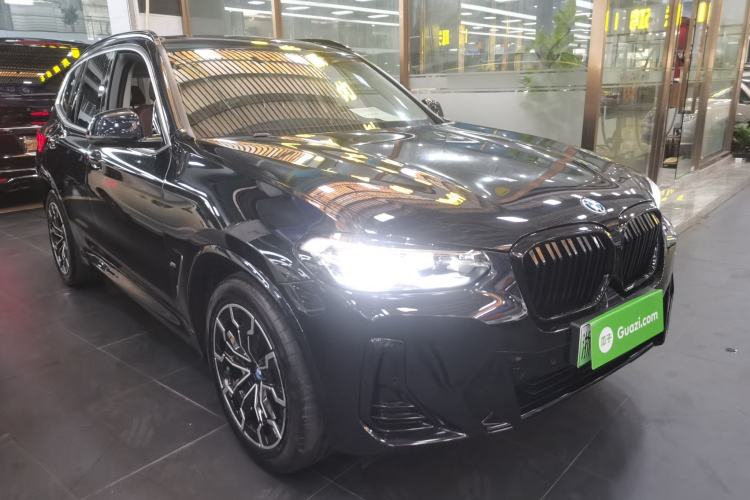 Used BMW iX3 2022 Updated Leading Version Front Right 45 Deg