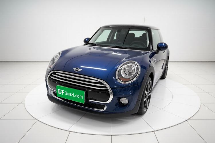 Used MINI 2016 1.5T COOPER Five-Door Edition Front Left 45 Deg