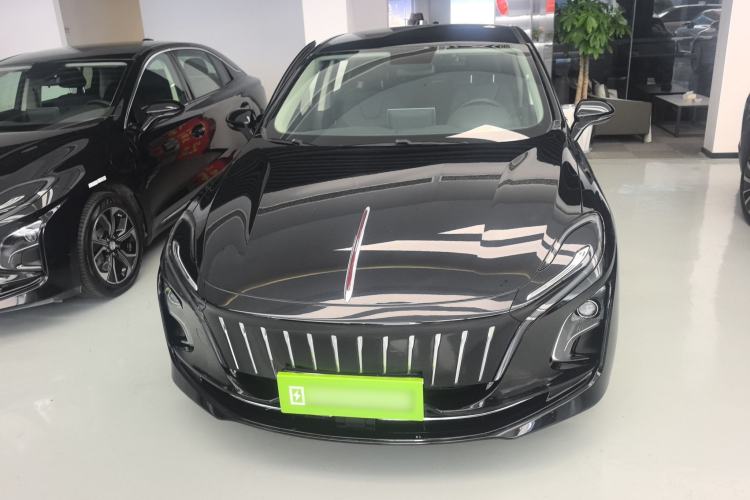 Used Hongqi E-QM5 2022 431 km Charge & Enjoy Edition
