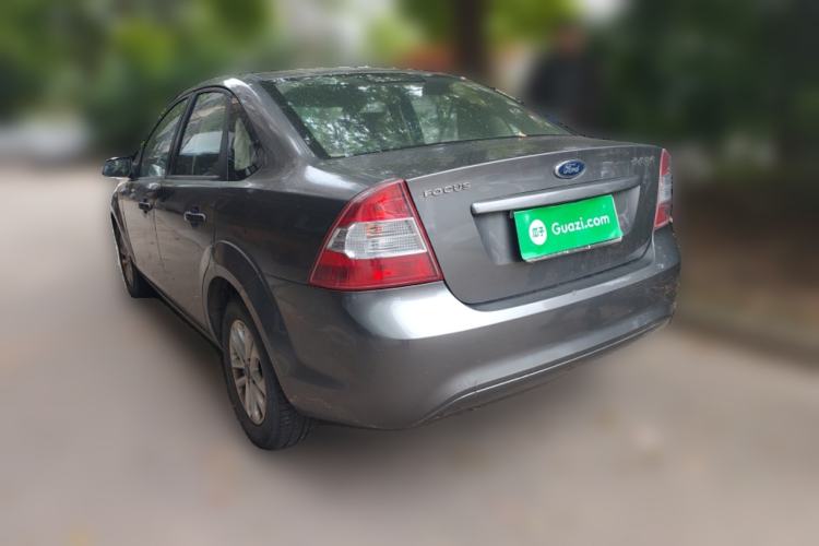 Used Ford Focus 2013 Sedan Classic 1.8L Manual Base Model