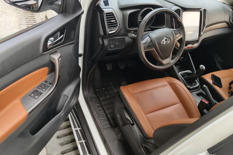 Used CHANGAN OSHAN CX70 2016 1.6L Manual Luxury Model
