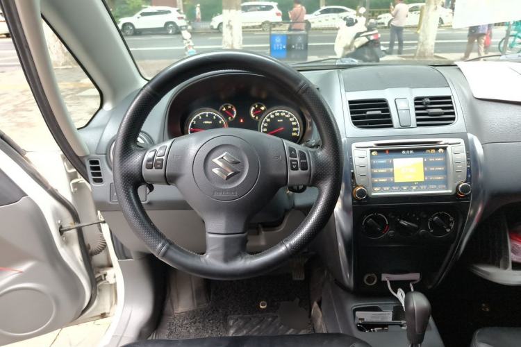 Used Suzuki SX4 2012 1.6L Automatic Ruiqi Model