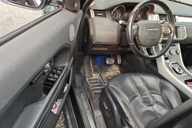 Used Land Rover Range Evoque 2013 2.2T 5-Door Diesel Edition Driver Seat