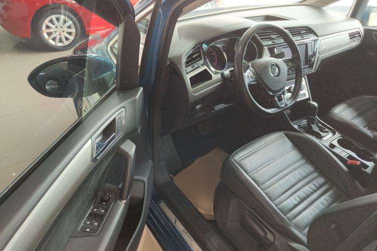 Used Volkswagen Touran 2018 Volkswagen Touran L 280TSI DSG Boundary Edition 7 Seats China V Emission Standard