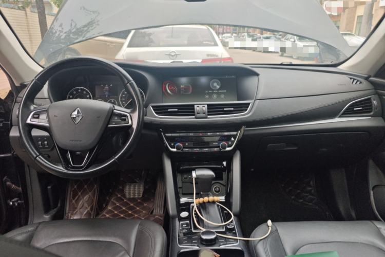 Used BORGWARD BX7 2016 28T Two-Wheel Drive Luxury Version 5 Seats