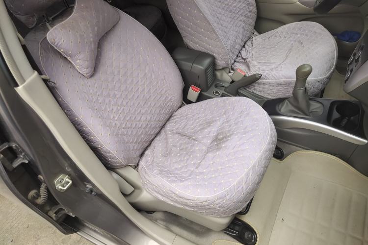 Used Nissan Sunny 2014 1.5XL Manual Deluxe Edition Right Front Seat