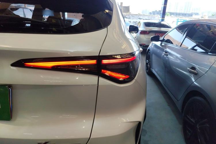 Used CHANGAN OSHAN X5 PLUS 2023 1.5T DCT Excellence Edition

