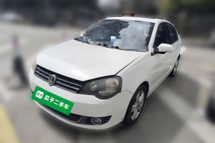 Used Volkswagen Polo 2011 Jingqu 1.6L Manual - Real Cool Edition