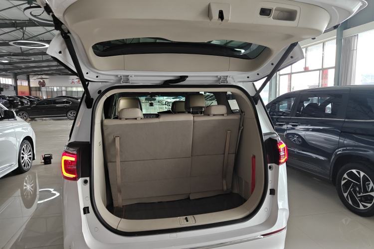 Used Buick GL8 2022 ES Landtrek 653T Comfort Edition
