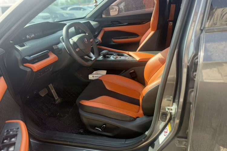 Used CHANGAN UNI-V 2023 1.5T Sport Edition
