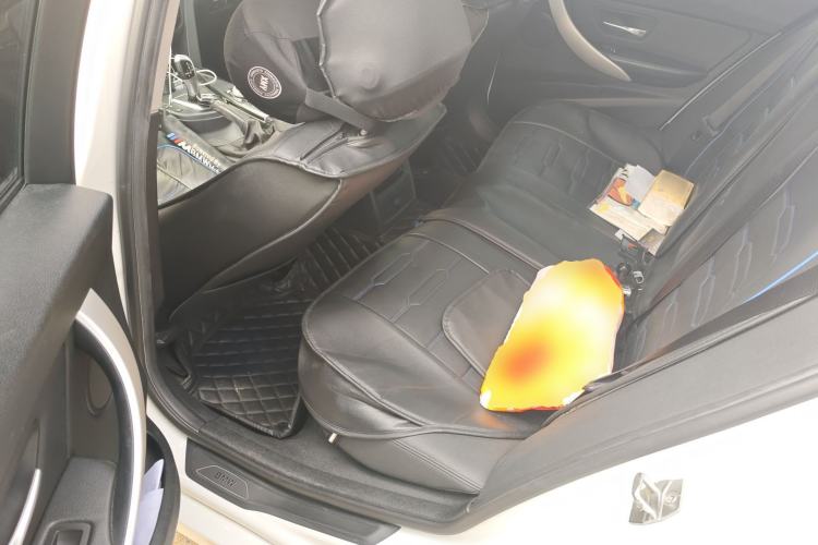 Used BMW 3 Series 2016 320i Fashion Model Left Rear Seat