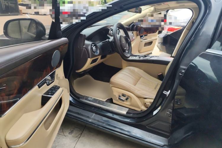 Used Jaguar XJ 2012 XJL 3.0 Panoramic Business Edition Driver Seat