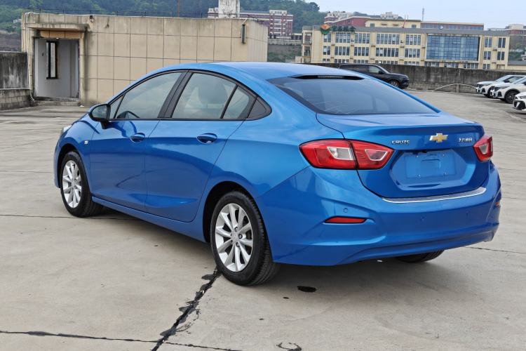 Used Chevrolet Cruze 2017 1.5L Automatic Pioneer Sunroof Edition Exterior 3