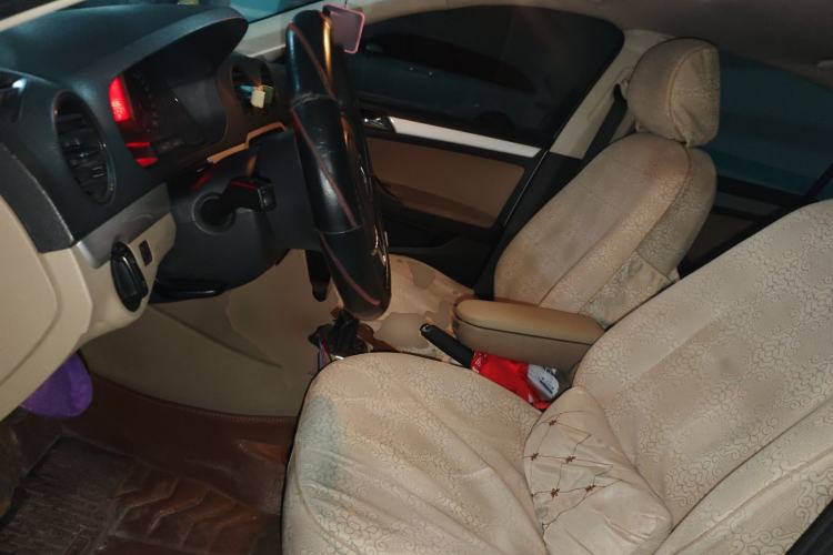 Used Volkswagen Jetta 2013 1.6L Manual Comfort Model Left Front Seat