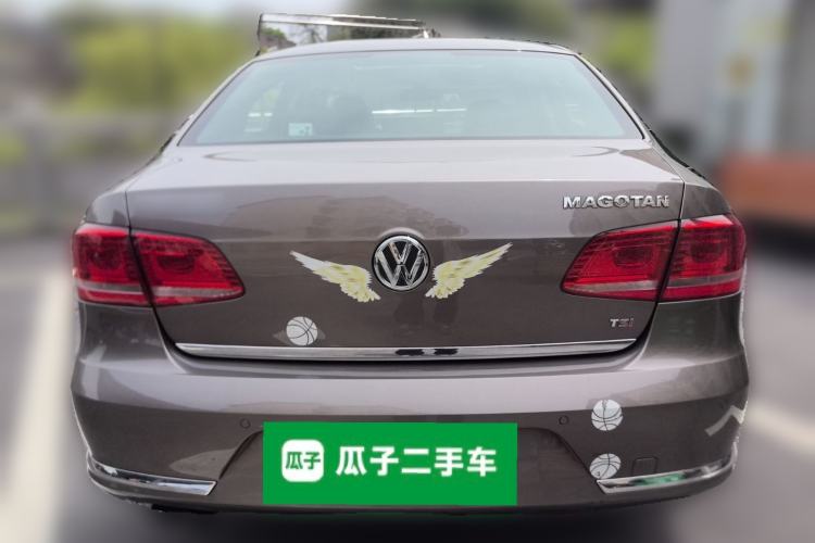 Used Volkswagen Magotan 2016 1.8TSI Luxury Comfort Model Rear