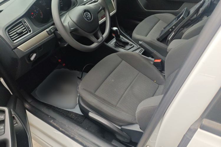 Used Volkswagen Lavida 2015 1.6L Automatic Fashion Edition
