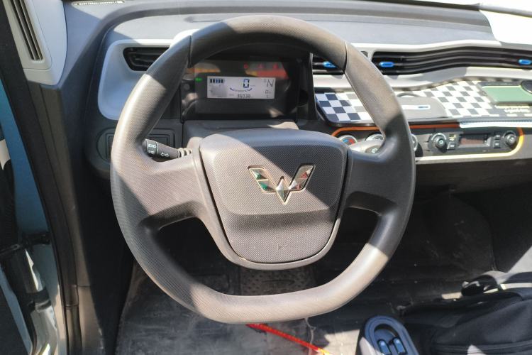 Used Wuling Hongguang MINIEV 2022 Easy Version Lithium Iron Phosphate Steering Wheel