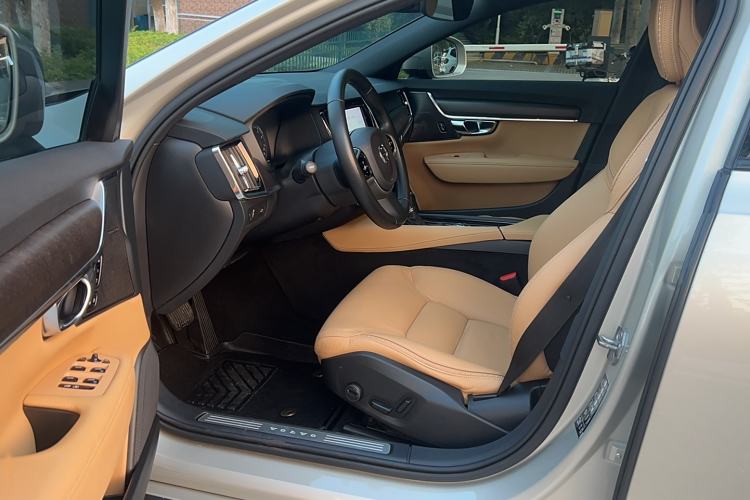 Used Volvo V90 2019 Cross Country T5 AWD Smart Range Version China V Standard