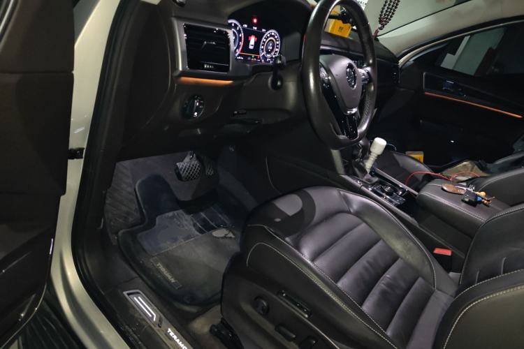 Used Volkswagen Teramont 2017 530 V6 Four-Wheel Drive Flagship Edition Driver Seat