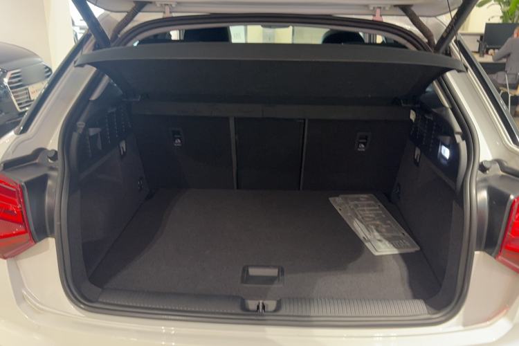 Used Audi Q2L 2023 35TFSI Fashionable and Elegant Model
