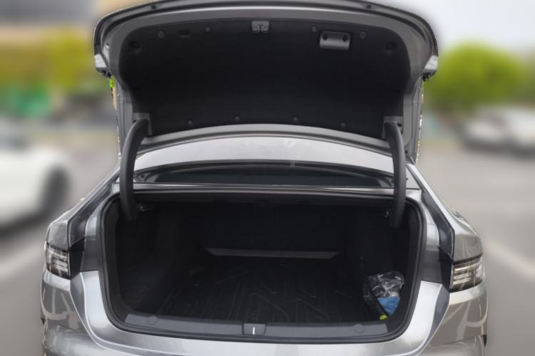 Used BYD Destroyer 05 2024 HONOR Edition DM-i 55KM Luxury Model Trunk